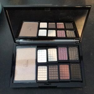 Fab Fit Fun Eyeshadow Palette